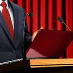 Presenting an Effective Leadership Image on Stage